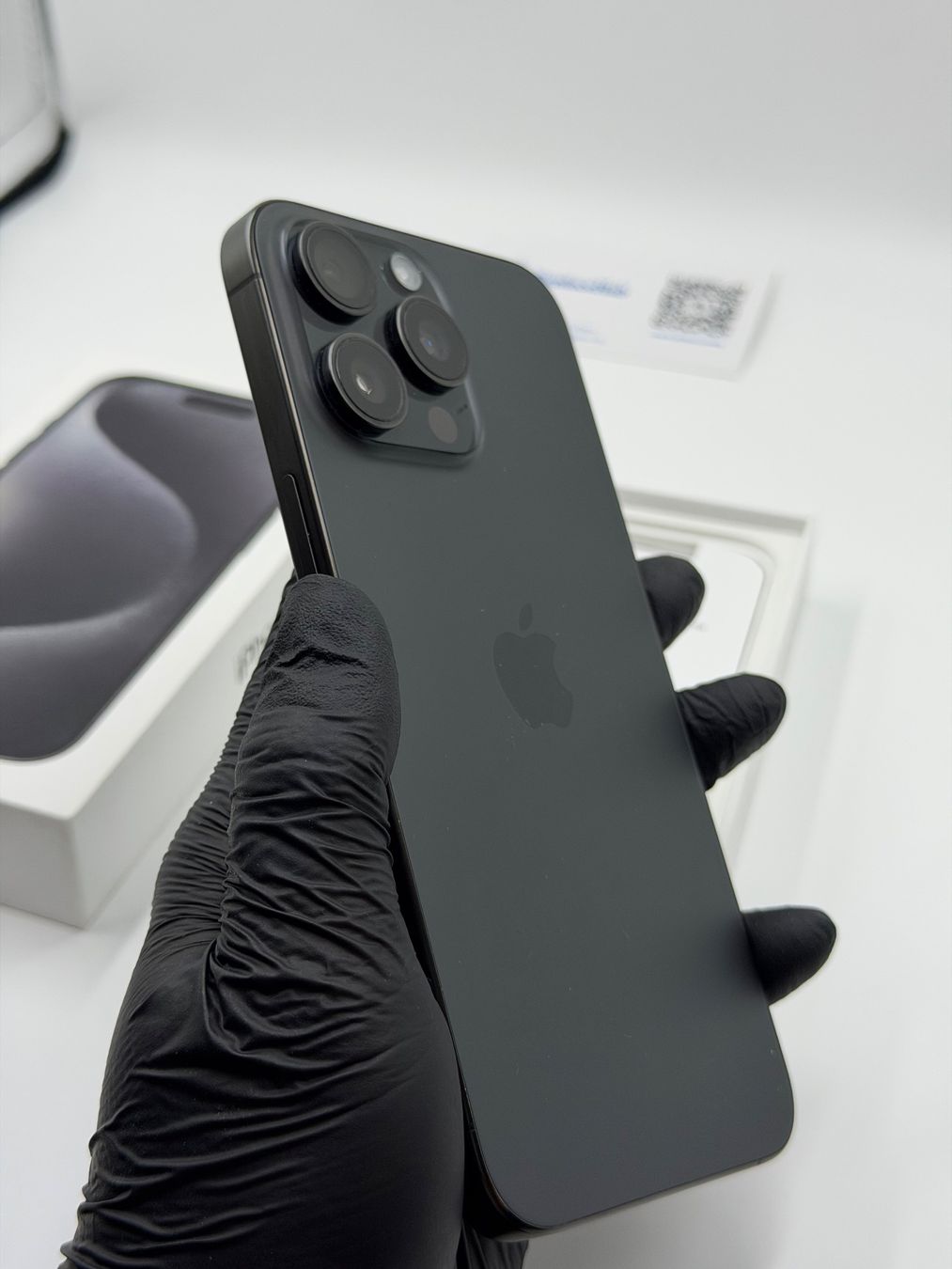 Apple Telefoni cellulari / Smartphones: Apple iPhone 15 Pro Max - 512 GB – Usato da Chur venduto da ReplaceHub 2