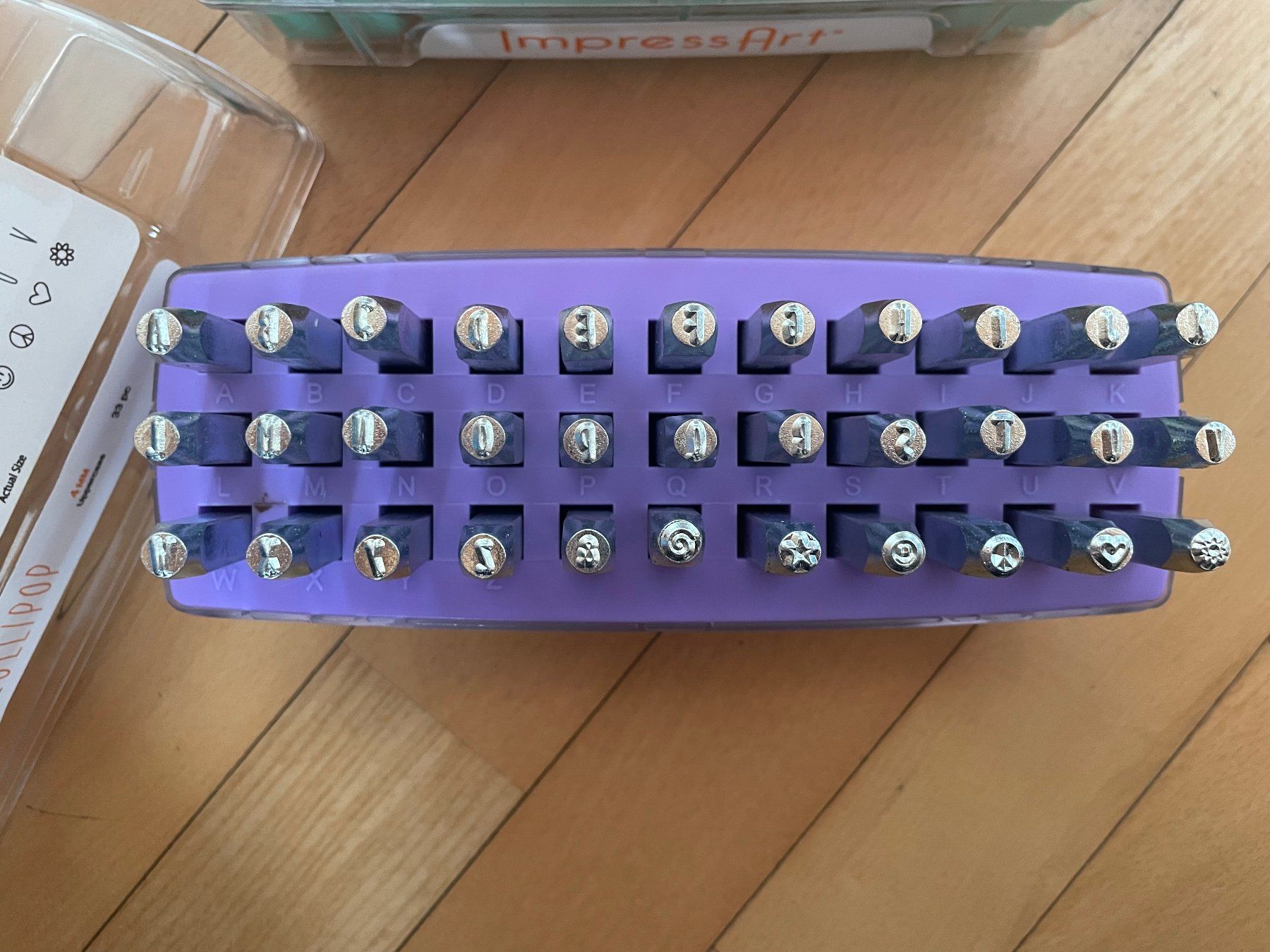 Timbri: ImpressArt Starter Set, Stempel, Hammer, komplett – Usato da Roggwil BE venduto da evaceline 2
