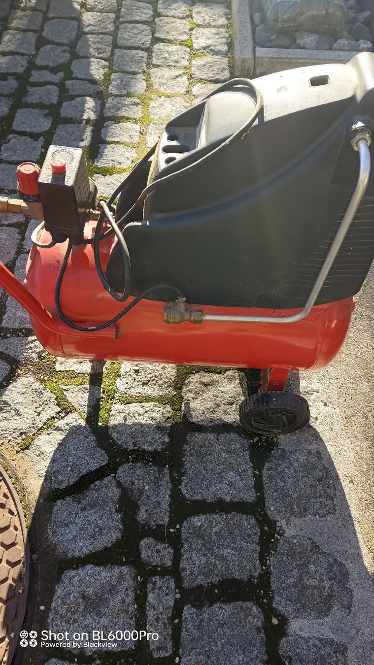 Kompressoren: Luftkompressor 210 - 8 - 24 – Gebraucht aus Frick von blechie94 3