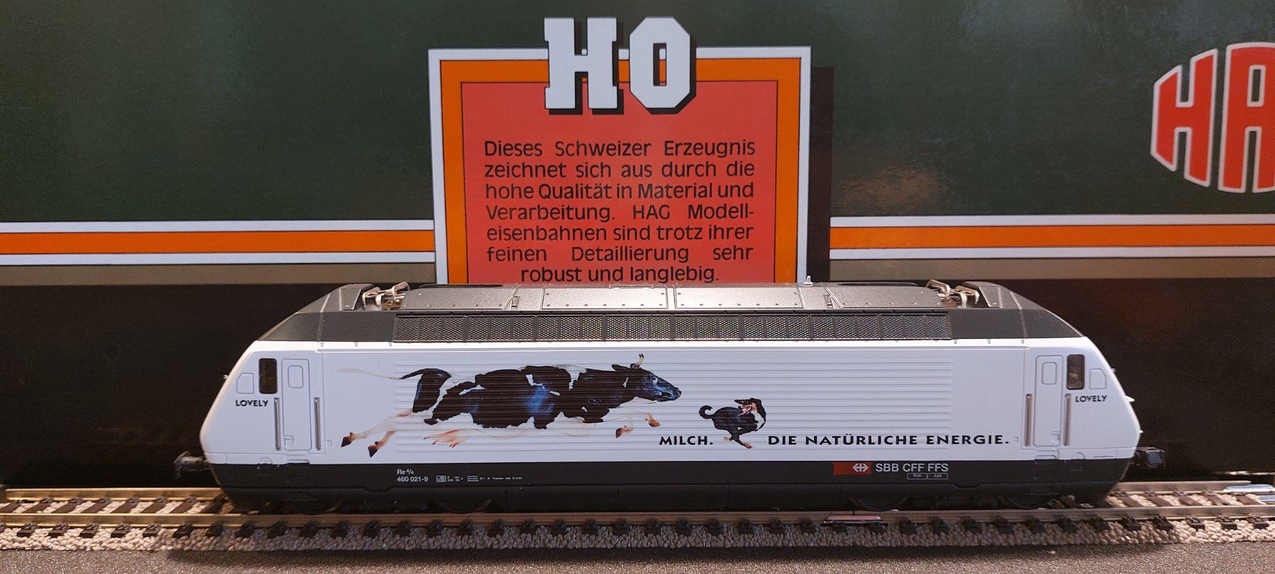 Hag Modellini di ferrovie: HAG 281 - Re 460 021-9 "LOVELY" der SBB – Nuovo e nell'imballaggio originale da Rotkreuz venduto da MOBAHN-1zu87 4