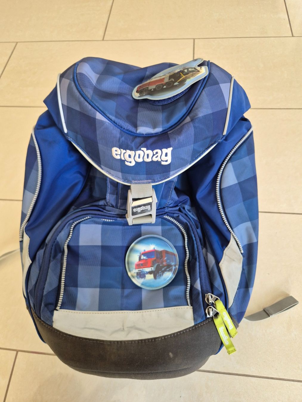 Ergobag Borse & Zaini: Kinderschulrucksack ergobag blau – Usato da Niederönz venduto da Niederhe