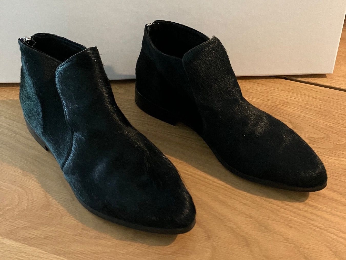 Scarpe da donna: Kuhfell-Schuhe – Usato da Basel venduto da toy_t8bb 1