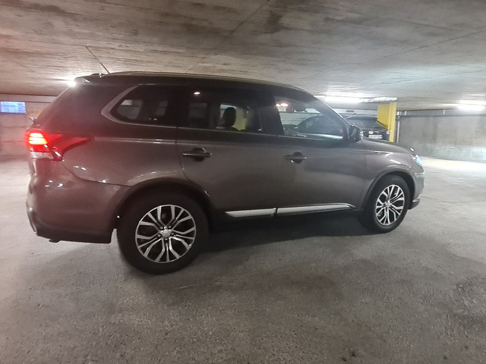 Mitsubishi Autos: Mitsubishi – Gebraucht aus Würenlos von Privato81 3