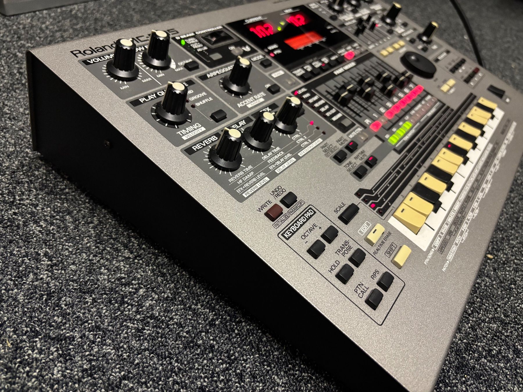 Roland Strumenti musicali: Roland MC-505 – Usato da Schötz venduto da sky3000 1