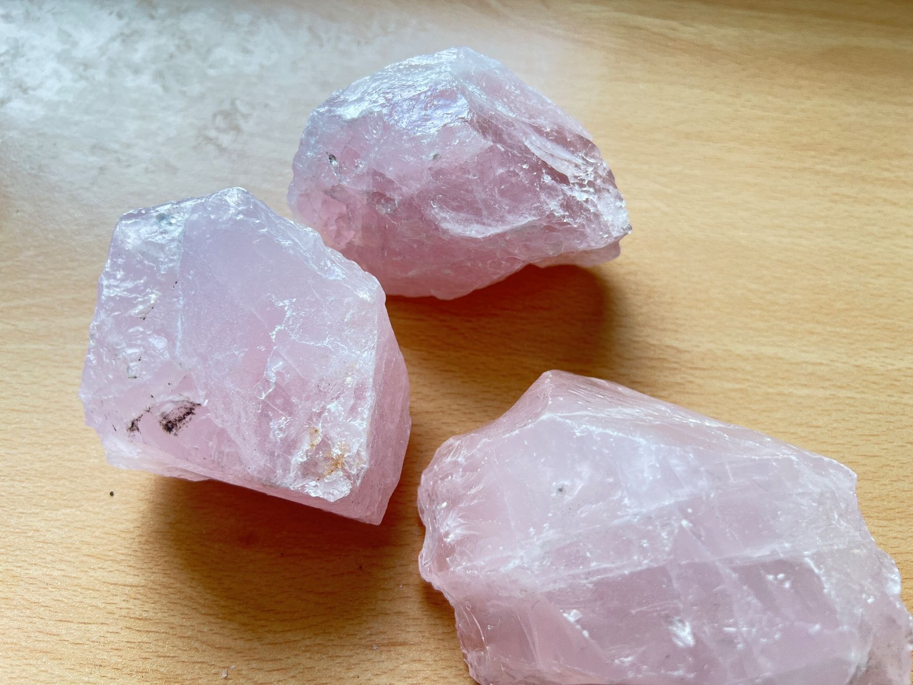 Minerali & Pietre curative: 3 Rosenquarz-Rohstein – Usato da ZUFIKON venduto da SULMI01 7