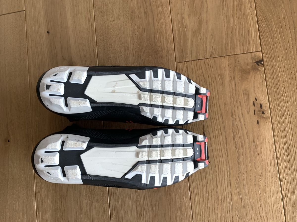 Rossignol Scarpe da uomo: Langlauschuhe, klassische Technik, Grösse 42, unisex – Usato da Sissach venduto da 6662weltenbummler 1