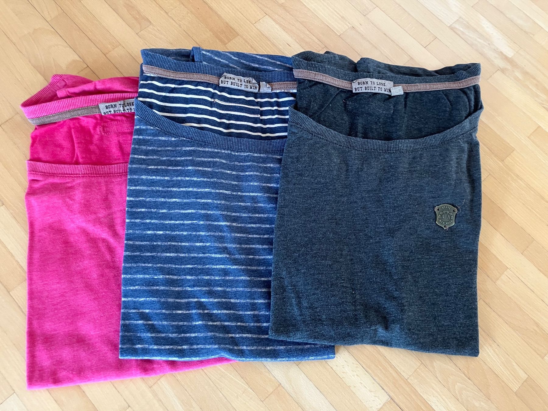 Naketano T-Shirts: Naketano Shirts – Gebraucht aus Chur von steffeli04