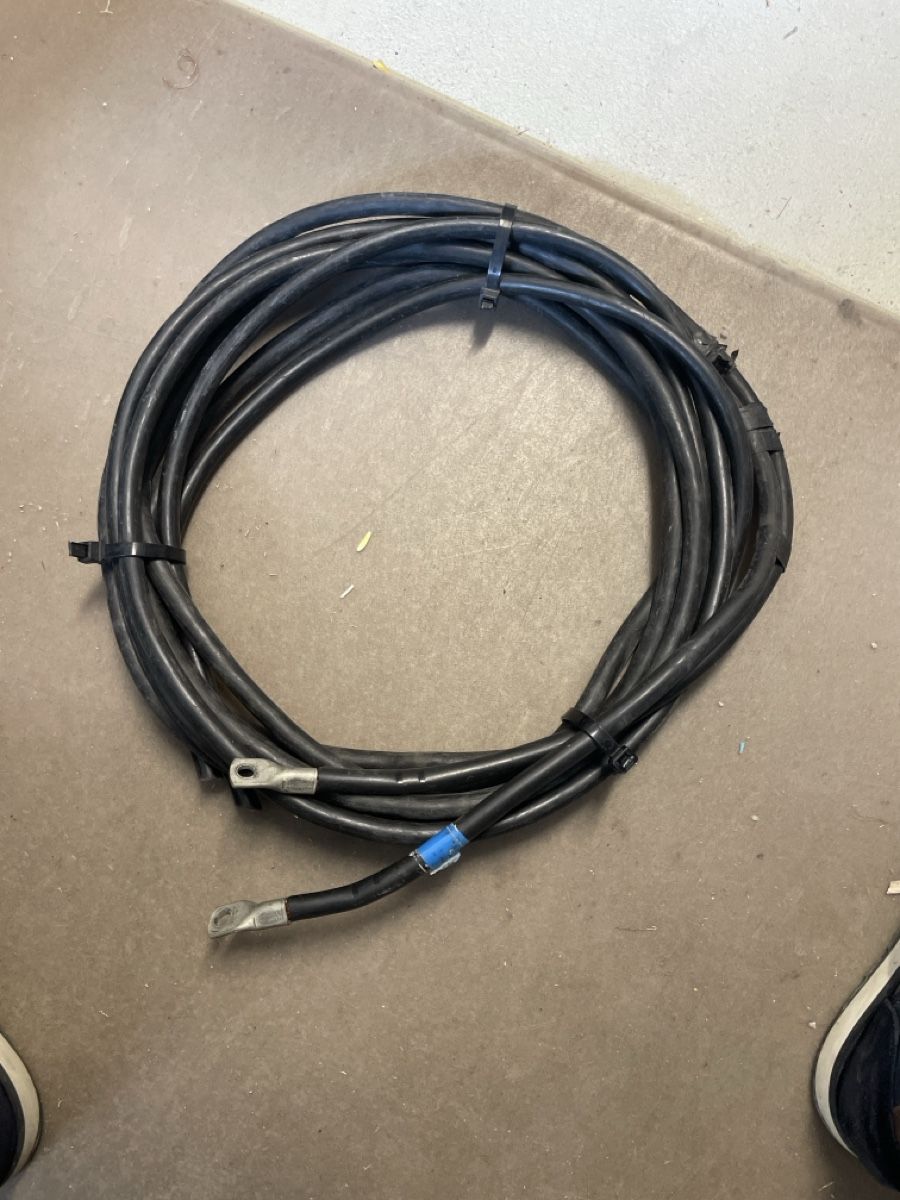 Cavi: Überbrückungskabel – Usato da Abtwil sg venduto da Kueng.MultiOutlet