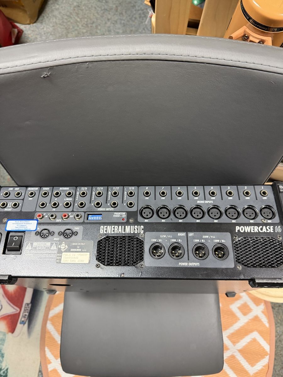 Console di mixaggio:  Generalmusic Powercase 16 – Usato da Hauptwil venduto da musikboerse 3