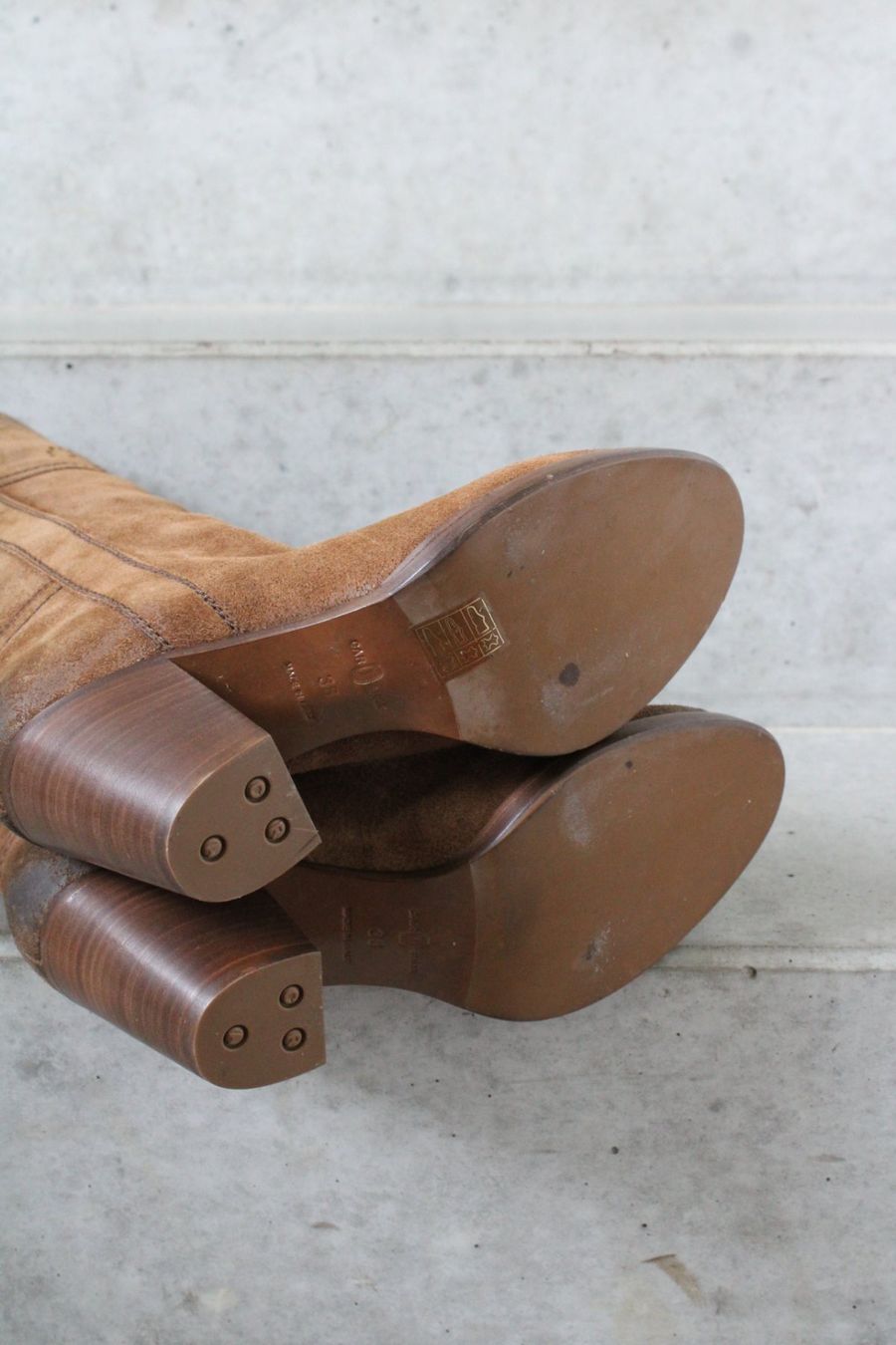 Prada Scarpe da donna: Car Shoe by Prada Suede Leather Boots – Usato da St. Gallen venduto da look-twice 7