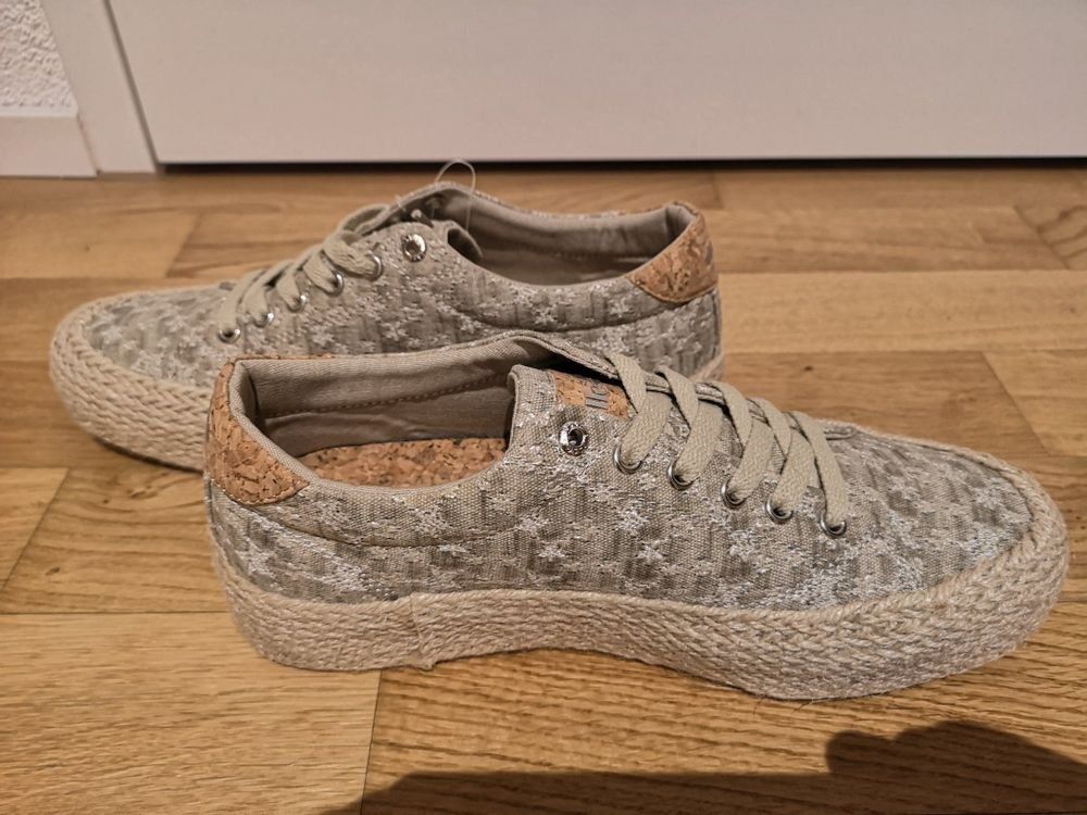 Scarpe da donna: Damen Schuhe Gr.37 – Nuovo (secondo la descrizione) da Oftringen venduto da Jul.ia