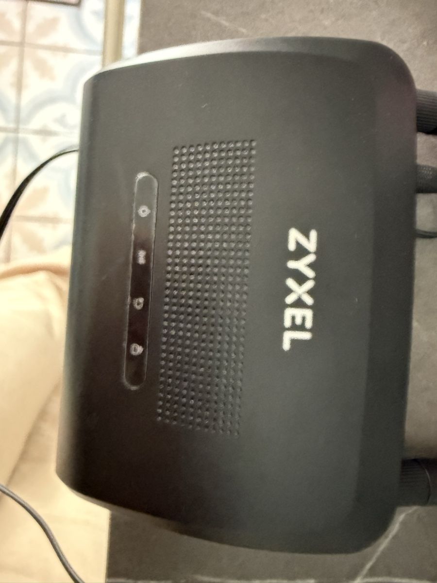 Modems & Router: Zyxel – Gebraucht aus visp von Kmemo1 1
