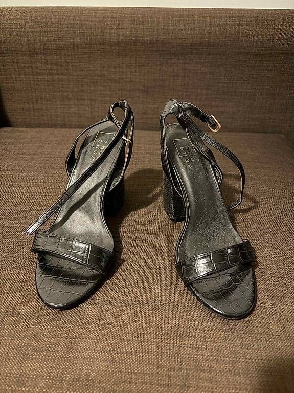 Damenschuhe: Schwarze Damenschuhe von Shushop, Größe 37 – Gebraucht aus Zürich von bas_yf8r
