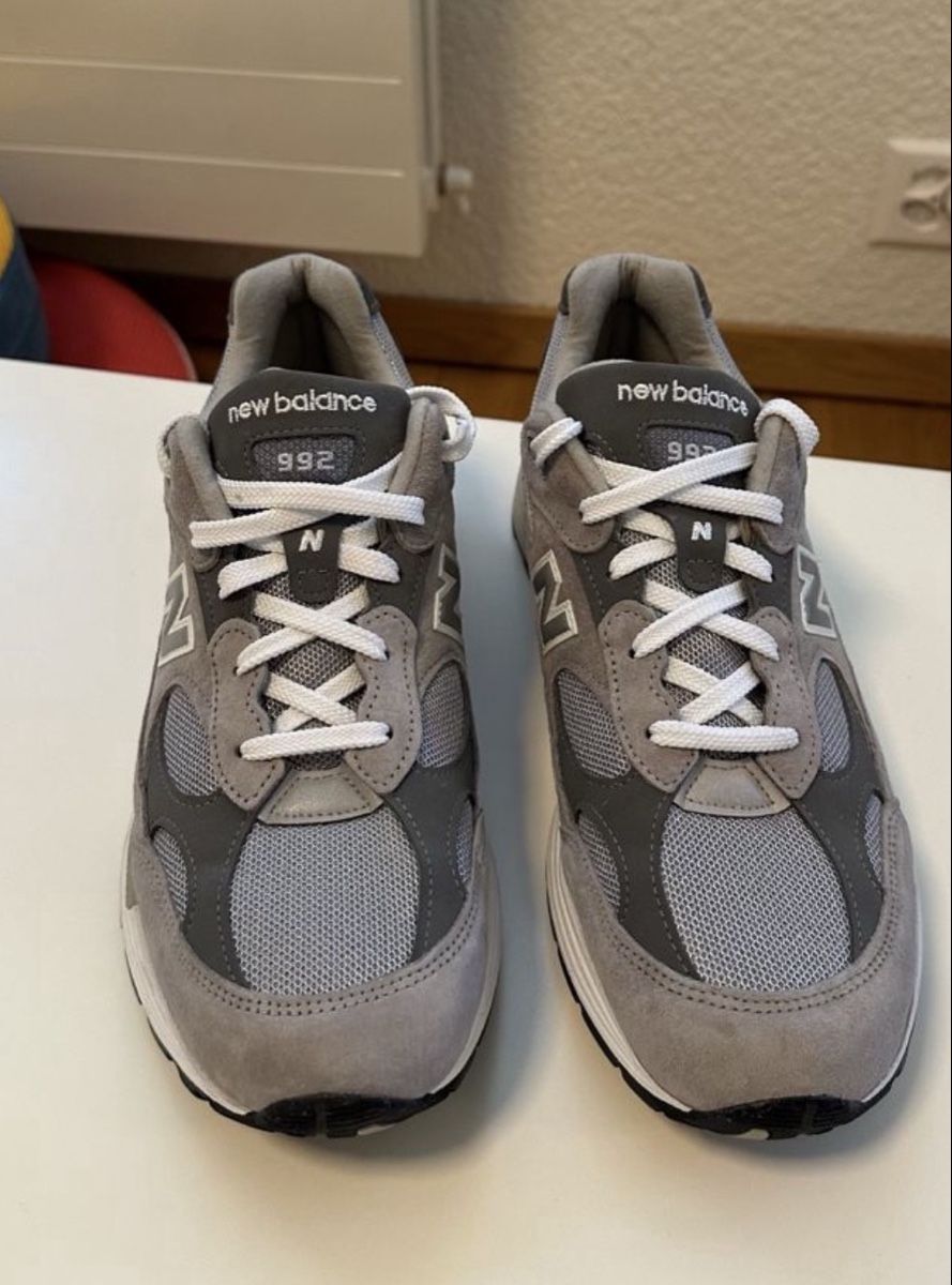 New Balance Scarpe da uomo: New Balance 992 US11/45 – Usato da Bern venduto da ell_v8kx