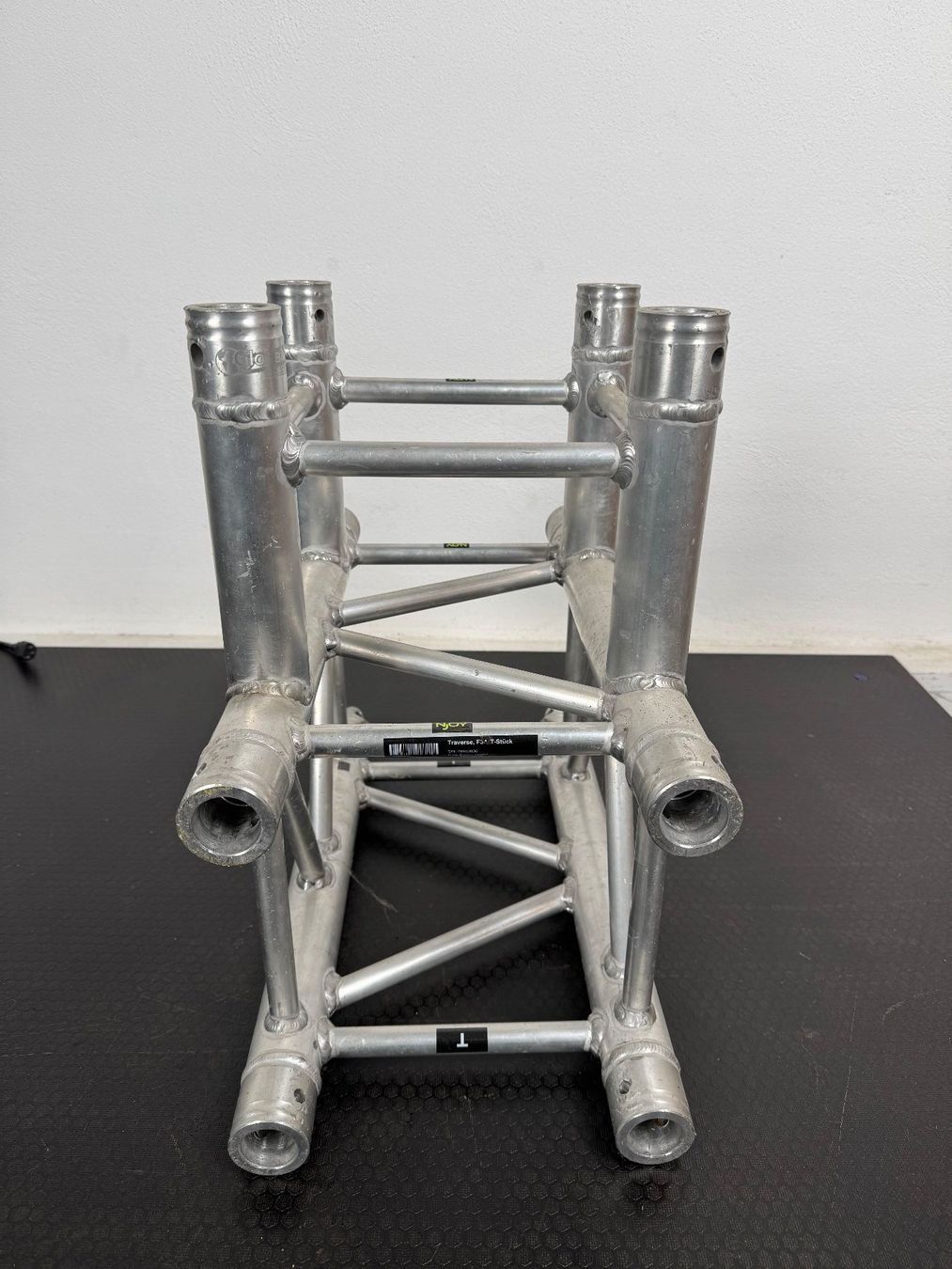 Tralicci: Globaltruss F34 T Stück – Usato da Buchs AG venduto da N-joyEvents