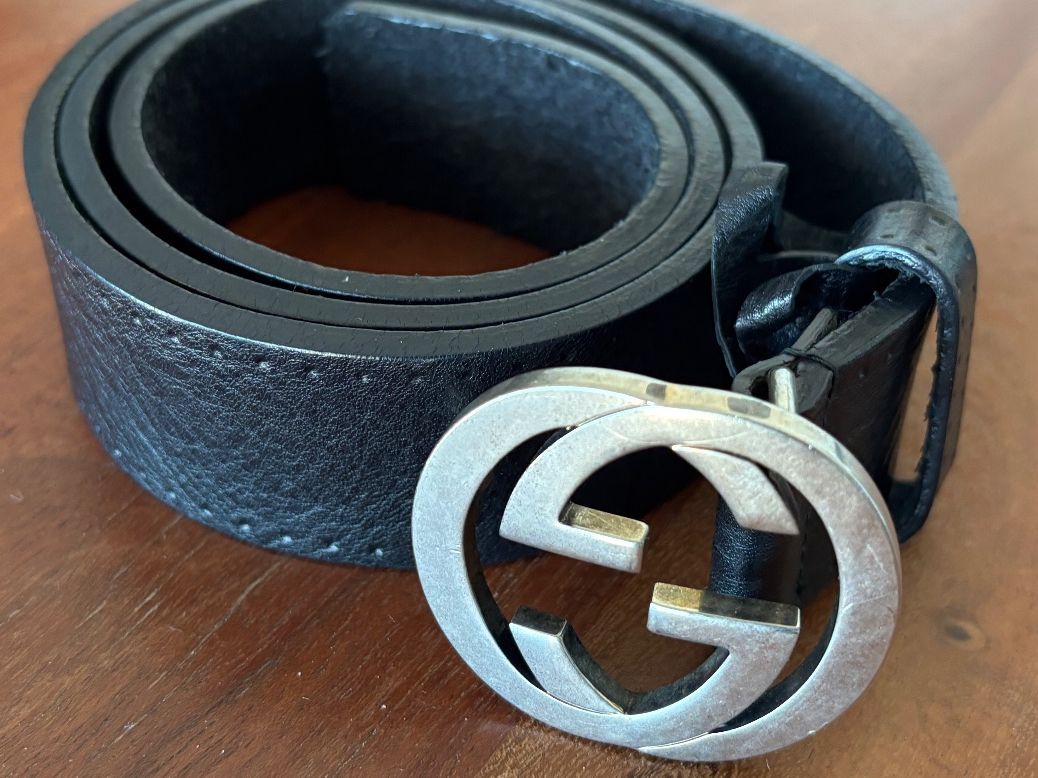 Gucci Ceintures: Schwarzer Original Gucci Gürtel (105cm) – D'occasion à Lengnau BE par 4ConsultingSolutions