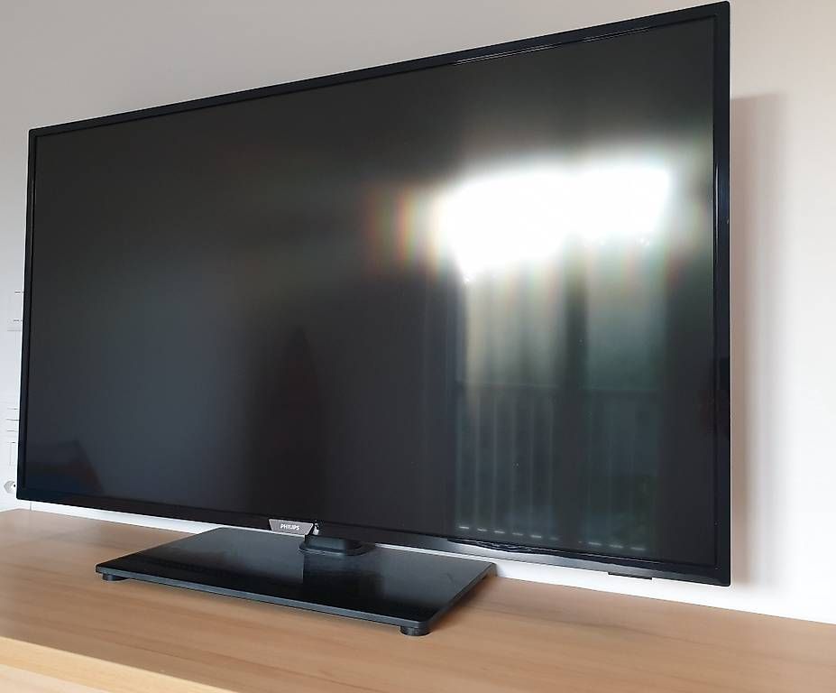 Televisori: Philips TV zu verkaufen – Usato da Rain venduto da cid_8gmf