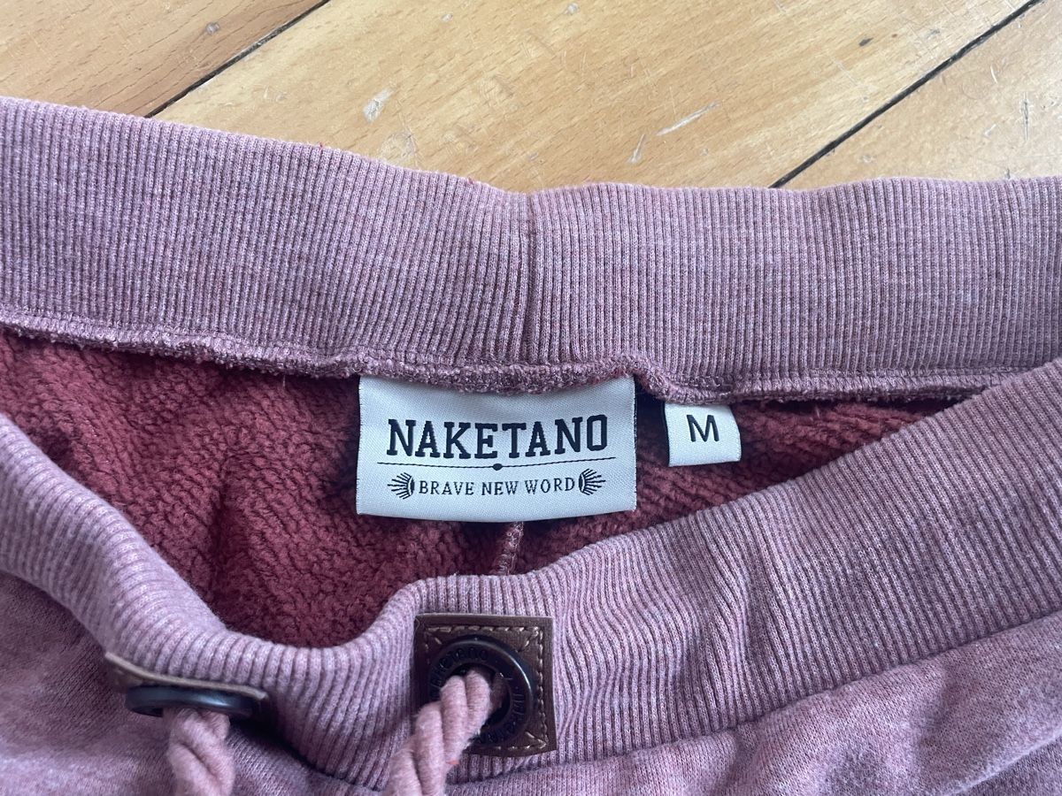 Naketano Pantaloni: Kurze Hose Naketano Gr. M – Usato da Hildisrieden venduto da ChiaraZ 1