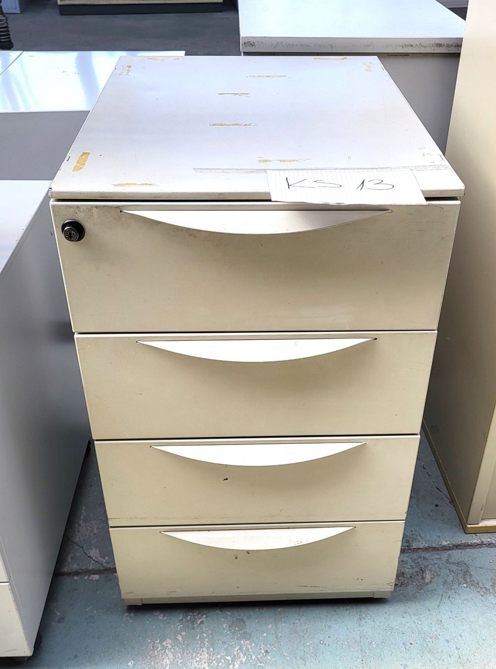 Contenitori edile: Büro-Standcontainer/ 4 Schubladen – Usato da Diessenhofen venduto da Osio