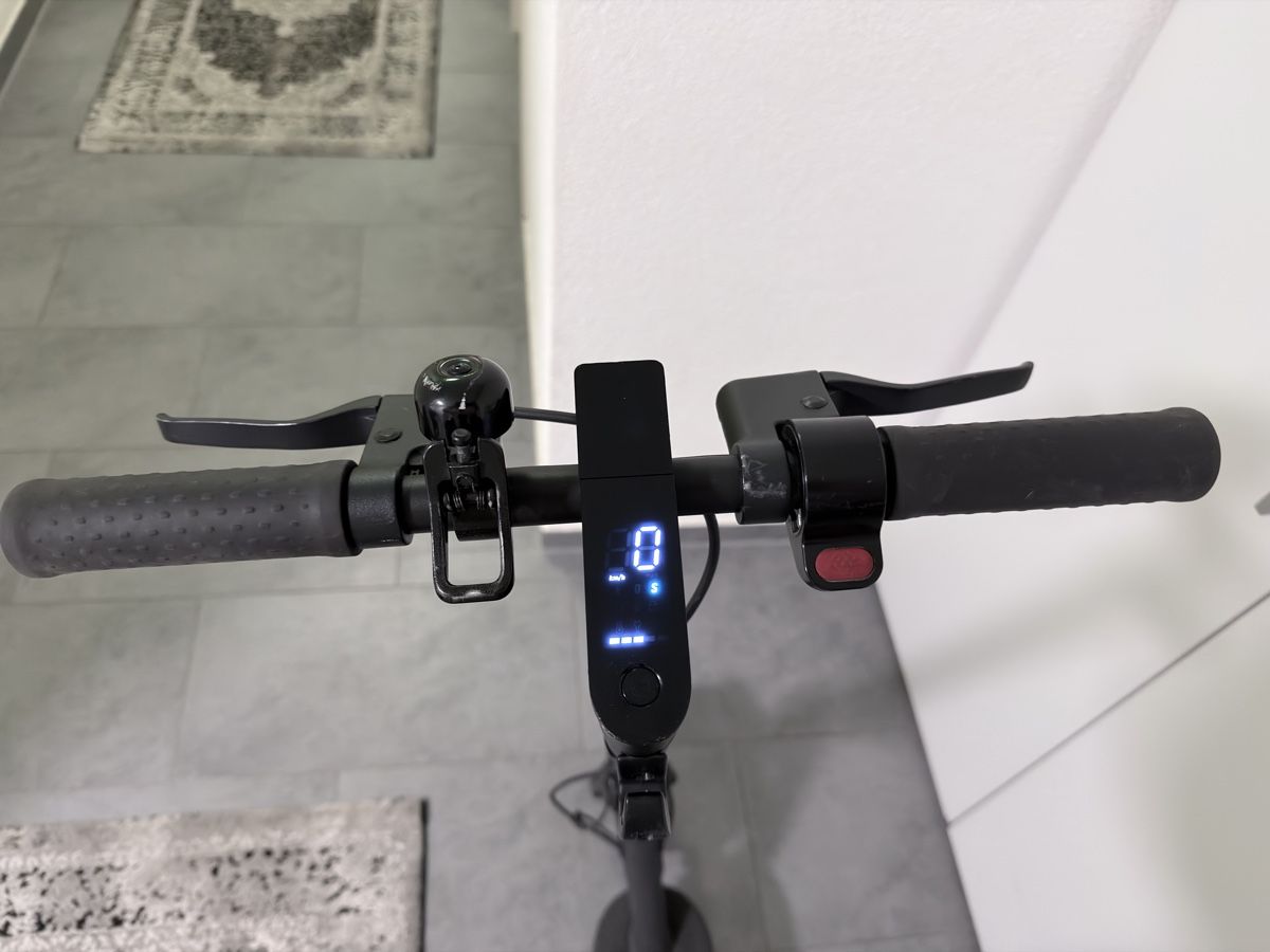 Scooter: Mi Scooter Pro 2 – Usato da Schlieren venduto da Kamacho 2