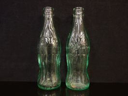 1 kleine alte Flasche COCA-COLA ARABISCH