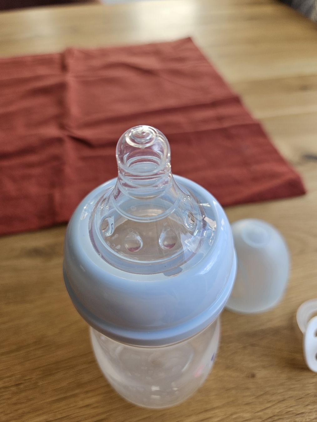 Chicco Baby-Mahlzeiten: Babyflasche Chicco 270 ml & 1 Schnuller – Gebraucht aus St. Gallen von Rebiili 4