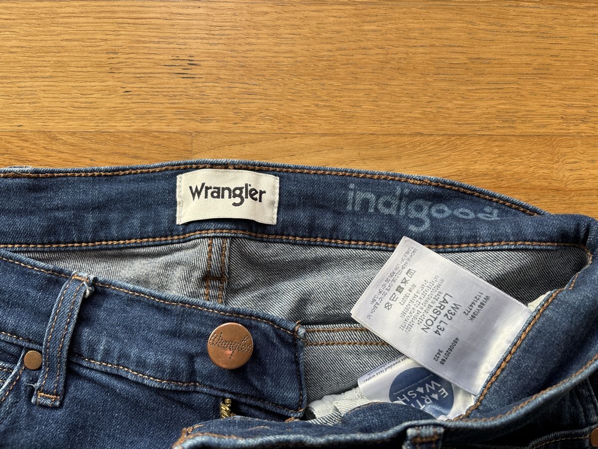 Wrangler Jeans: Jeans Wrangler, 32/34 – Usato da Basel venduto da Defne 1