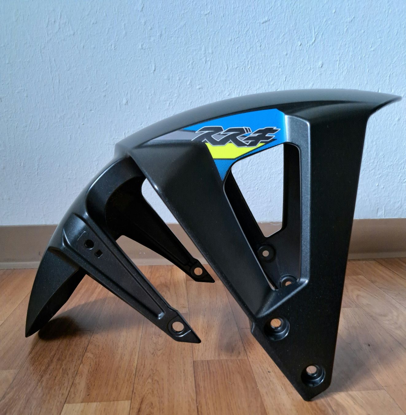 Suzuki Toutes les pièces détachées moto: Suzuki GSX 8 S Frontkotflügel – D'occasion à Aarburg par moto100 2