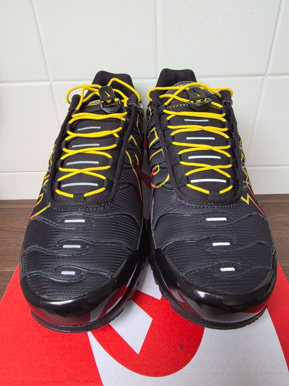Nike Scarpe da uomo: Nike Air Max Plus Tn – Nuovo e nell'imballaggio originale da Fleurier venduto da dav_xx8y 3