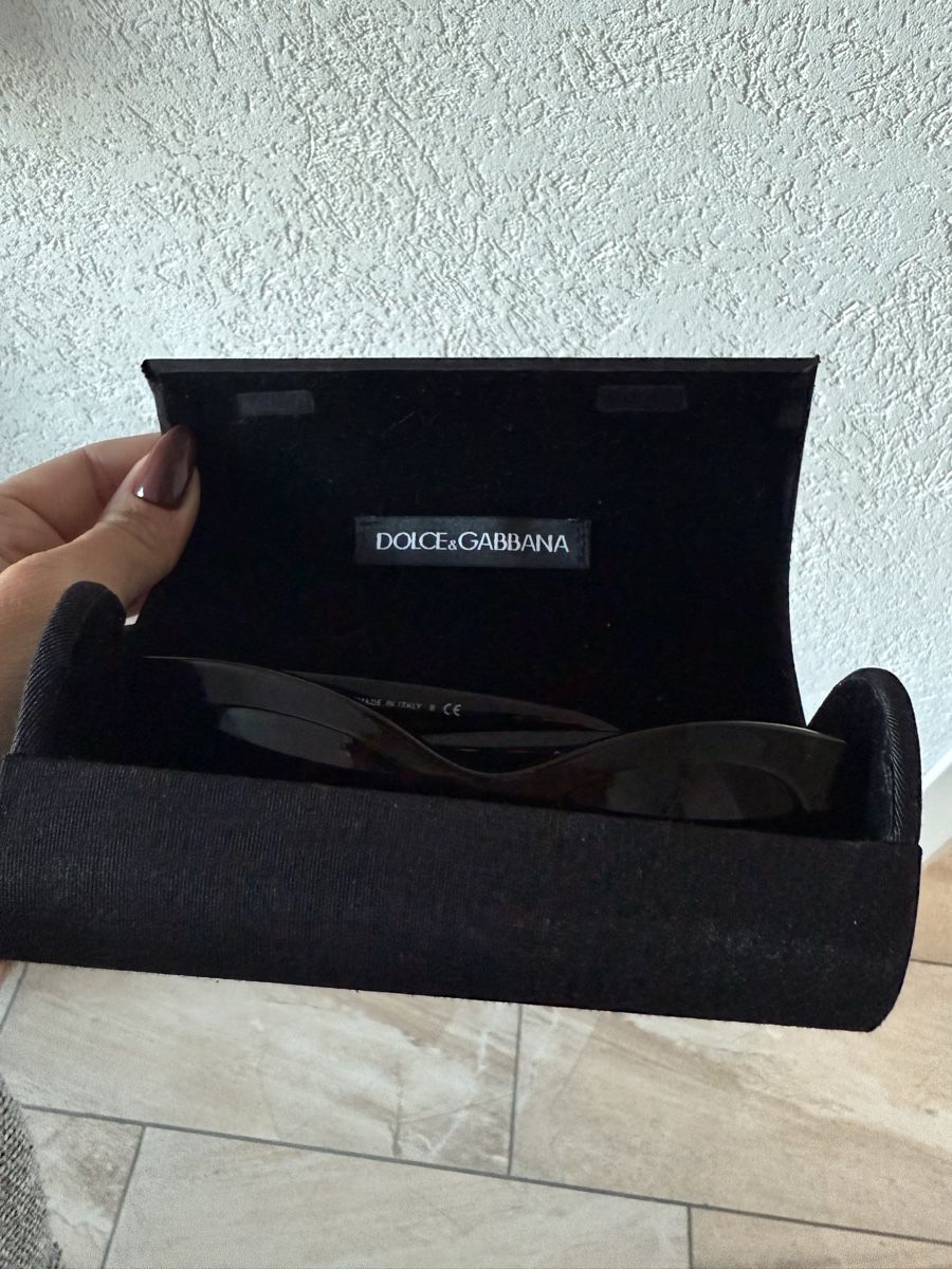 Dolce & Gabbana Occhiali & Lenti: Occhiali da sole Dolce & Gabbana – Usato da Cademario venduto da mary_g 4