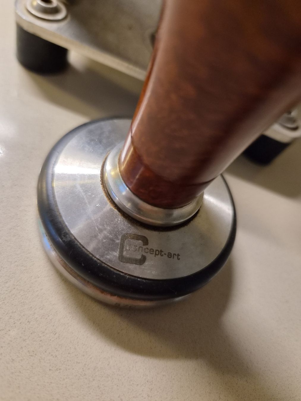 Kaffeemaschinen & Espressomaschinen: Tamper mit Tampervorrichrung – Gebraucht aus Fahrweid von tcd_8hsz 3