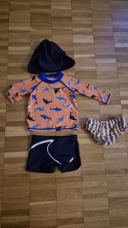 Süsses Jungen Bademode Set Hai Gr. 74 🦈☀️🌴