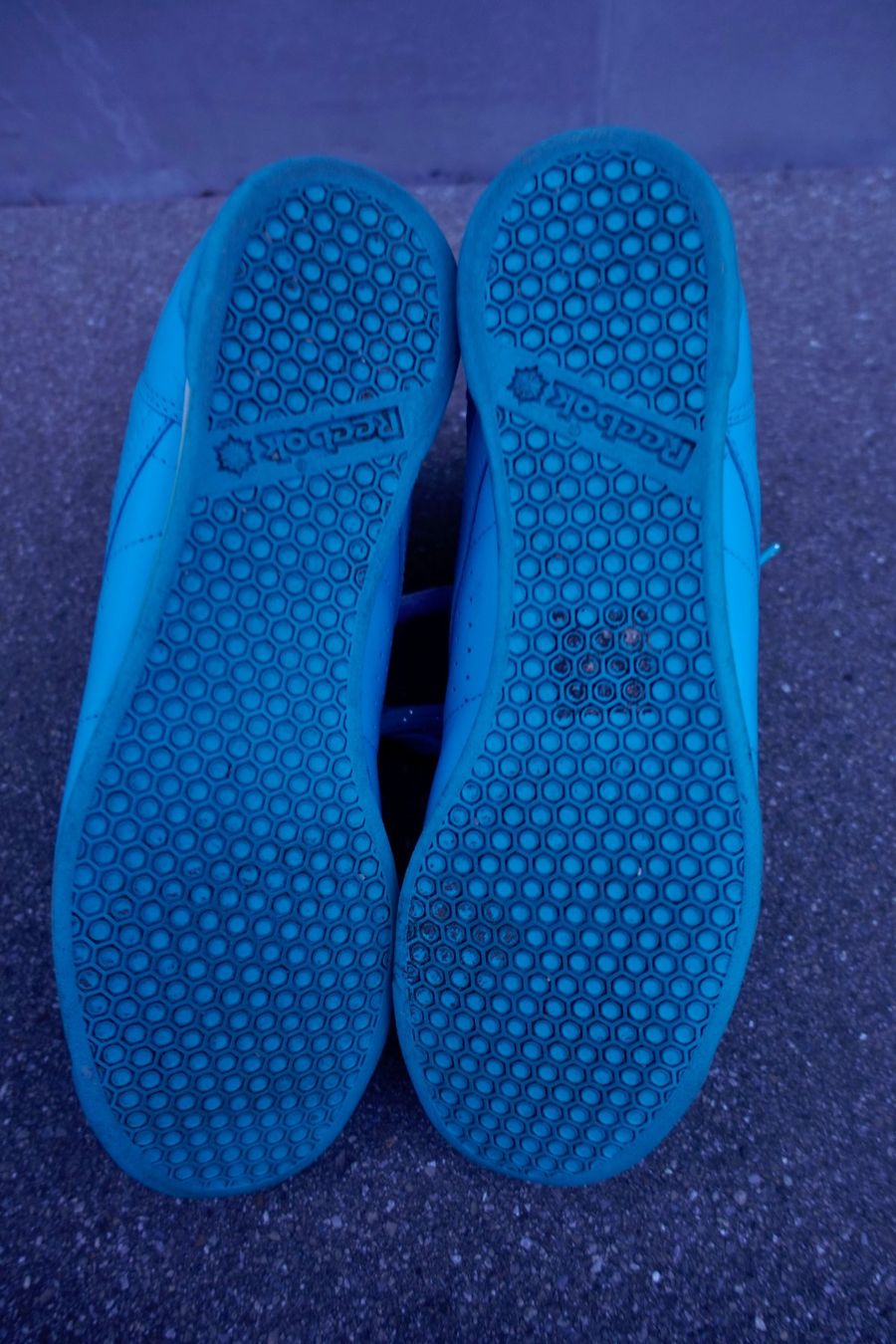 Reebok Scarpe da uomo: Reebok Vintage Turnschuhe 41 hellblau – Nuovo (secondo la descrizione) da Chur venduto da JennyAlexander 5