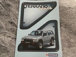Nissan Terrano 4x4 Verkaufsprospekt 16 Seiten Juli 1989