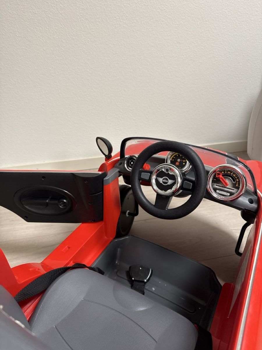 Fahrzeuge für Kinder: Mini Cooper Kinderfahrzeug rot mit Schiebestange – Gebraucht aus Ettingen von Linggi 2