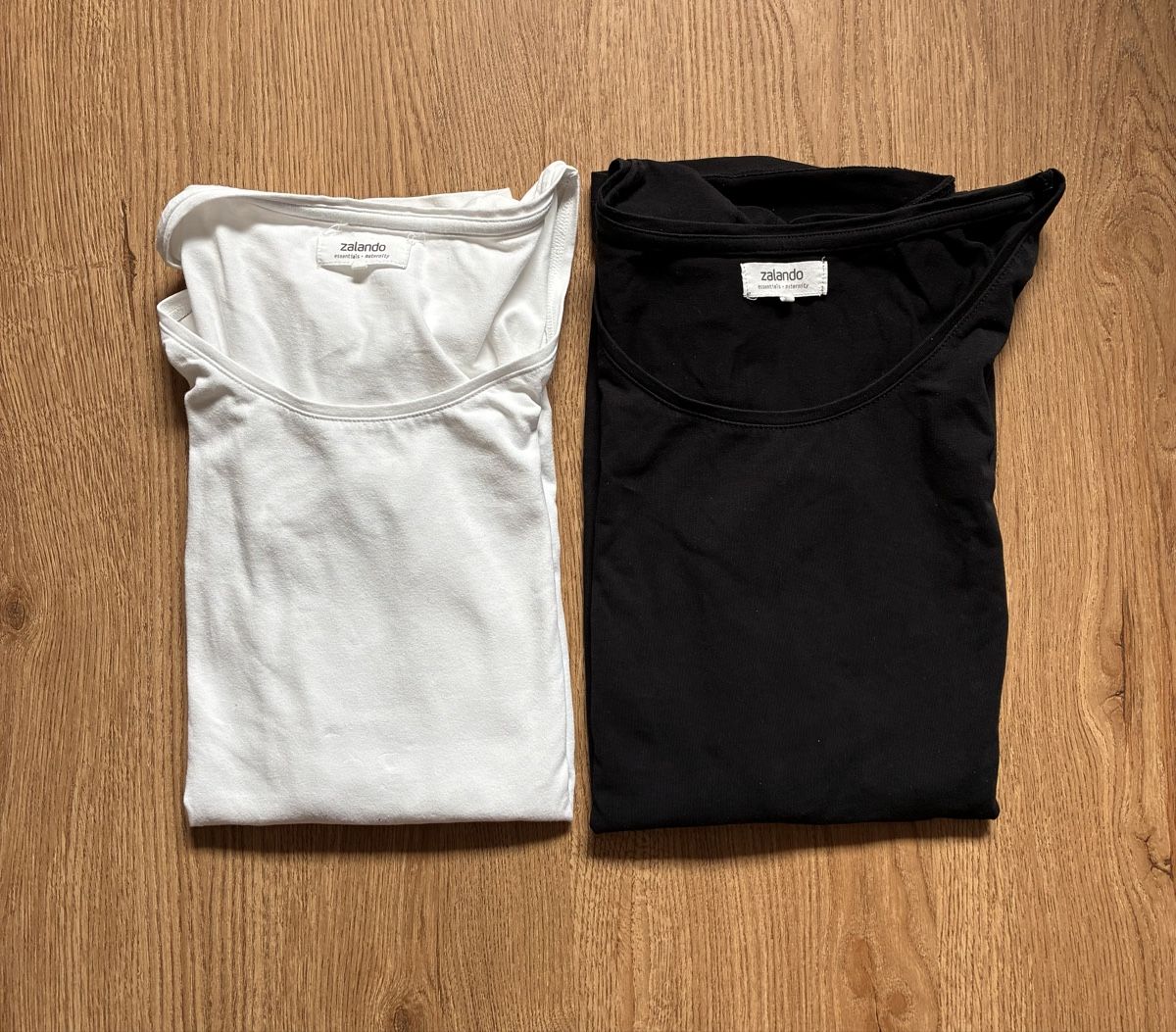 Zalando T-shirts: 2 Umstandsshirts Langarm Grösse S – D'occasion à Witterswil par Livee