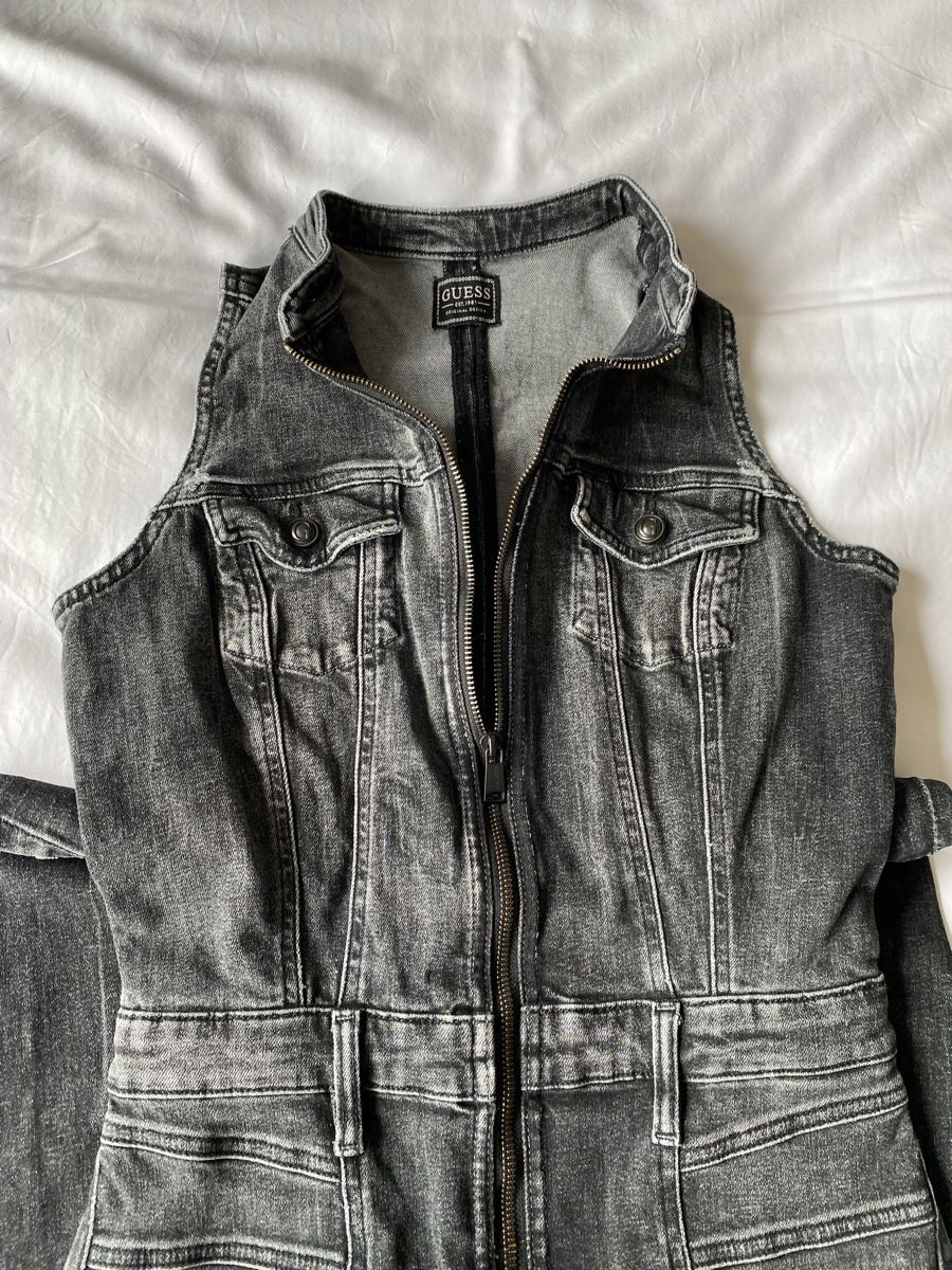 Guess Tute: Guess Jeans Overall Damen Gr. 30 – Nuovo (secondo la descrizione) da St. Gallen venduto da Hubita 1