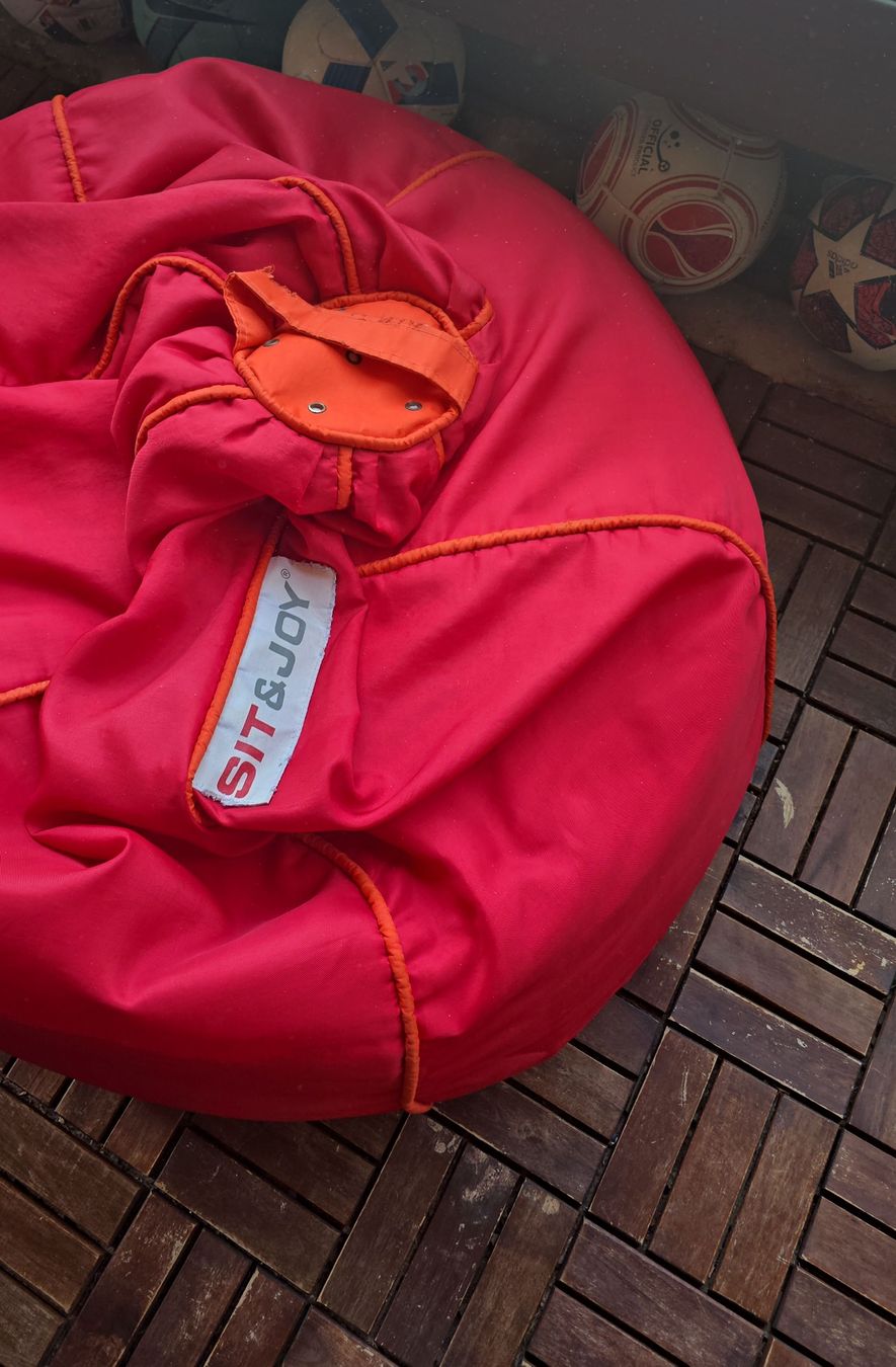 Poltrone: SIT & JOY Pouf rouge occasion – Usato da Grand-Lancy venduto da dan_g95c