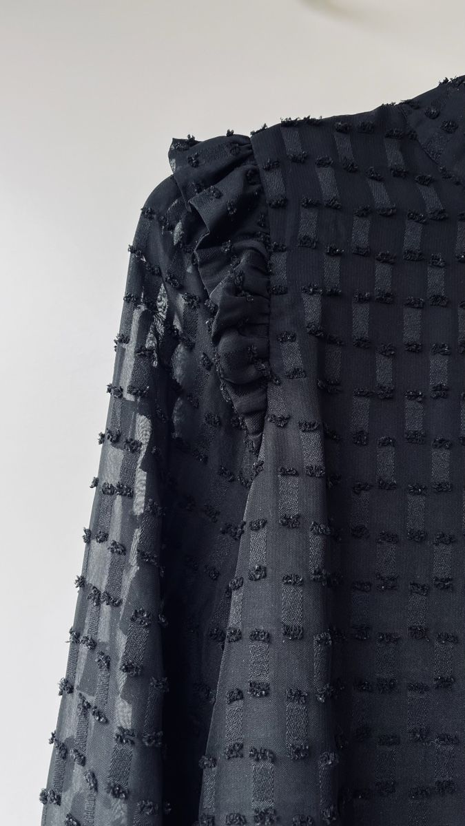Blusen: Chemisier noir transparent à volants, chic – Neu (gemäss Beschreibung) aus Lausanne von Global.P 3