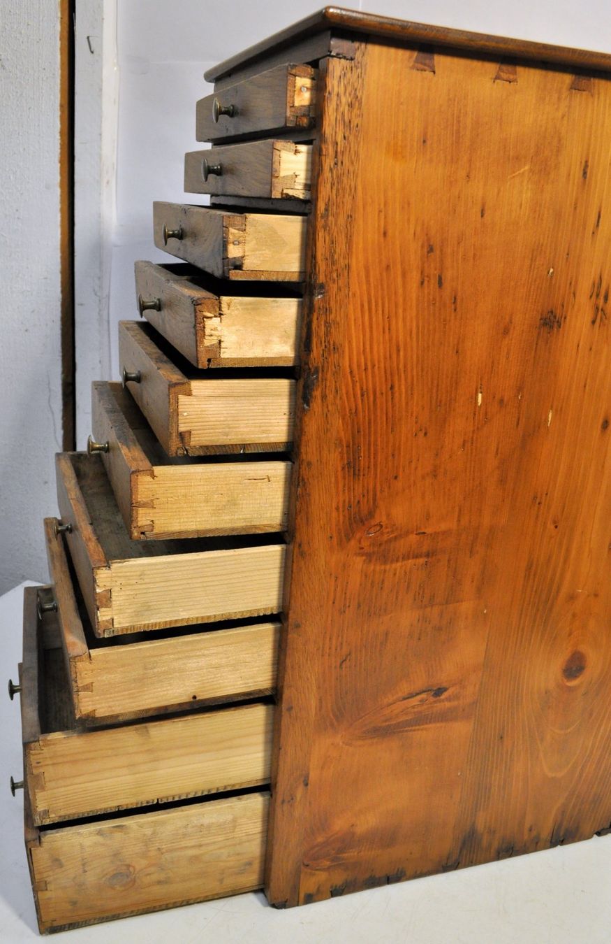 Cassettiere: Ancienne layette d'horloger – Usato da Neuchâtel venduto da Neuchatel 5
