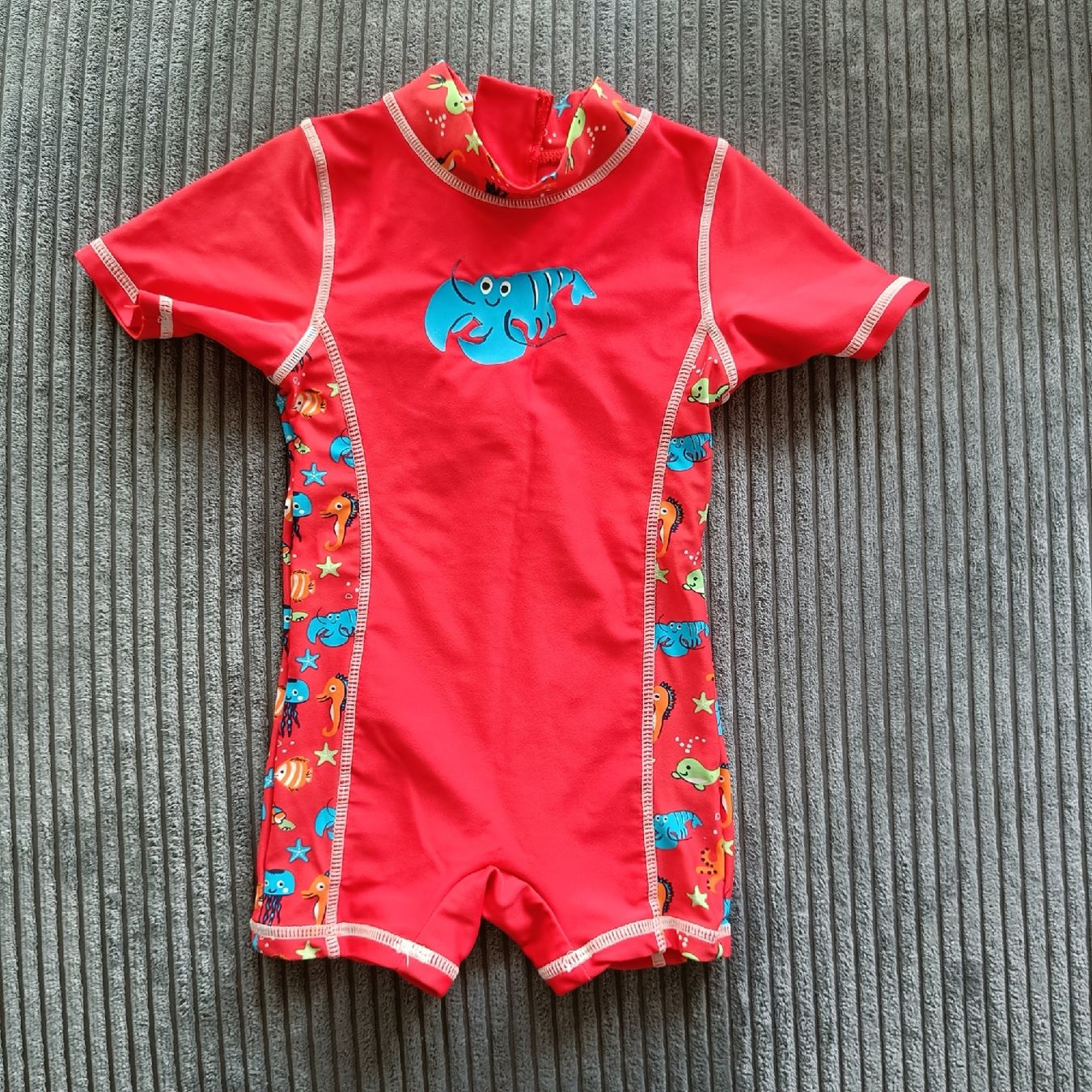 Maillots de bain: Badeanzug Grösse 74 – D'occasion à Jaberg par urig17.