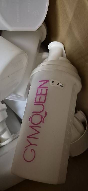 Contenitori & Simili: Shakebecher Schüttelbecher GYMQUEEN, Neuware, Stückpreis – Usato da Reitnau venduto da GuenstigUNDschnell