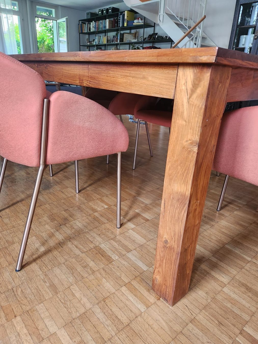 Tavoli: Schöner und Rustikaler Massivholztisch – Usato da Dättwil AG venduto da ISSinger 1