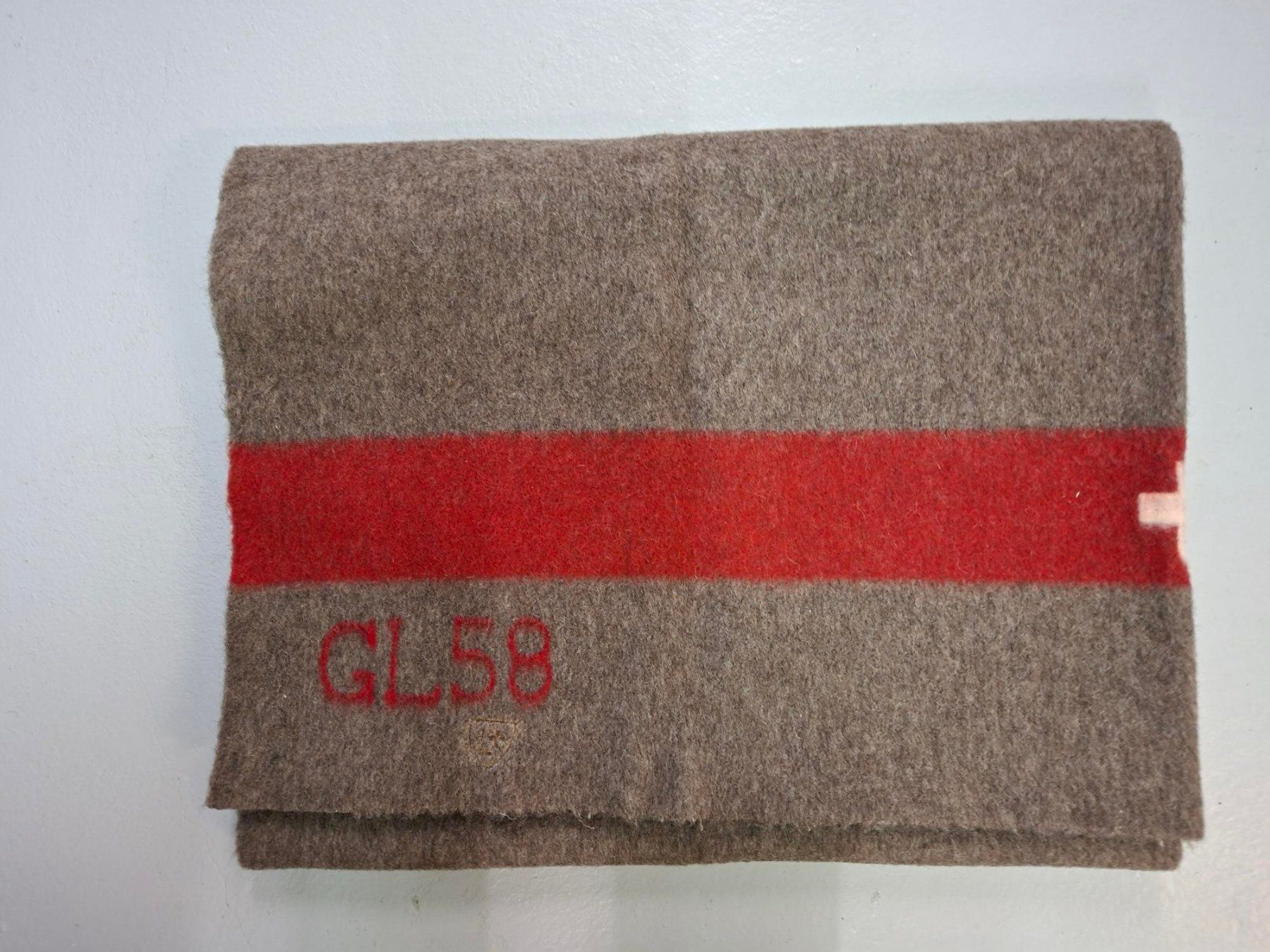 Schweizer Armee Coperte: Schweizer Armeedecke – Usato da Ebmatingen venduto da Ilg