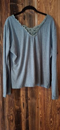 Feines Langarmshirt mit Spitze, Grösse xl