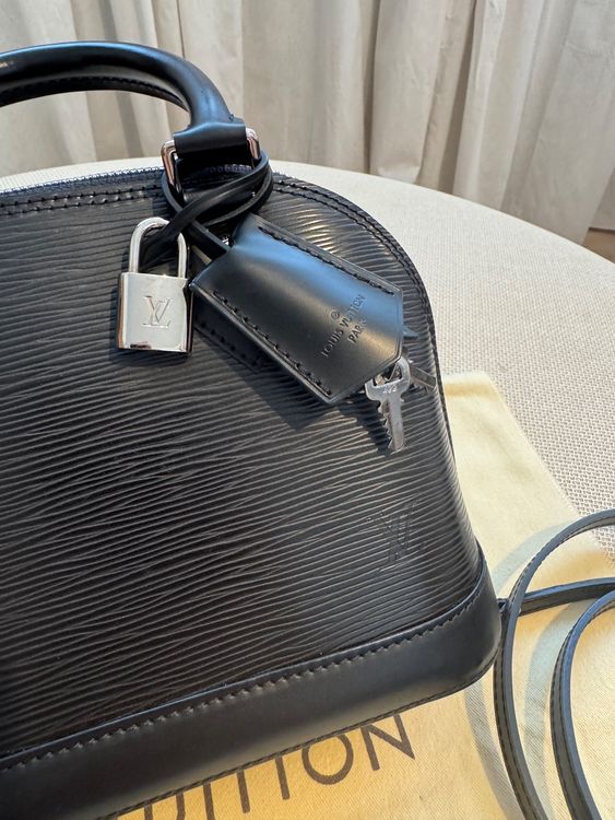 Louis Vuitton Borse da donna: Original Louis Vuitton Alma BB Epi Neuwertig – Usato da Buchs ZH venduto da hipsternut 3