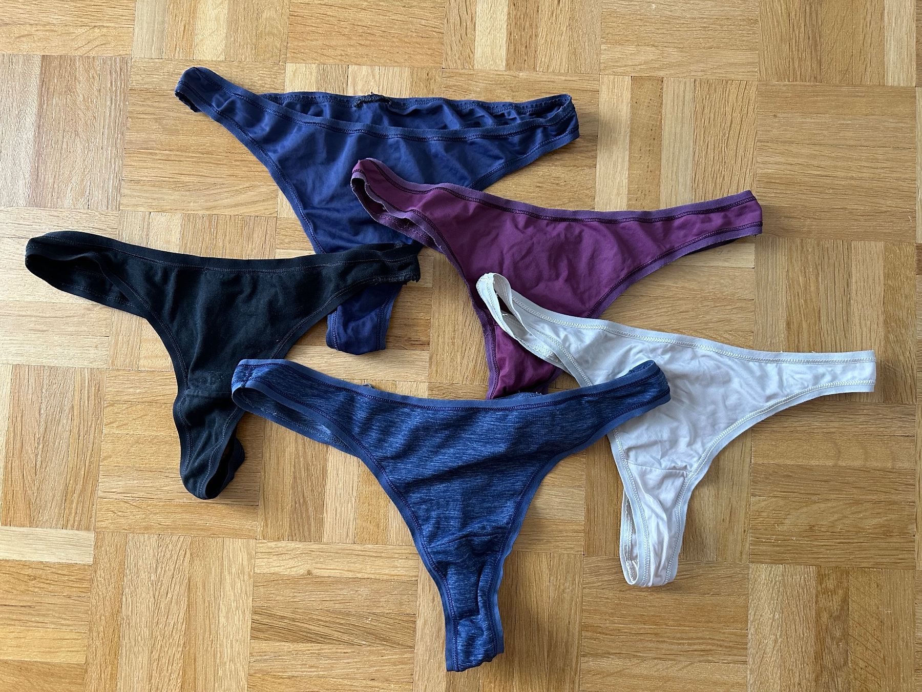 Altra biancheria intima: Set Damenslips Tanga / String Unterwäsche Gr. S – Usato da Winterthur venduto da nelead