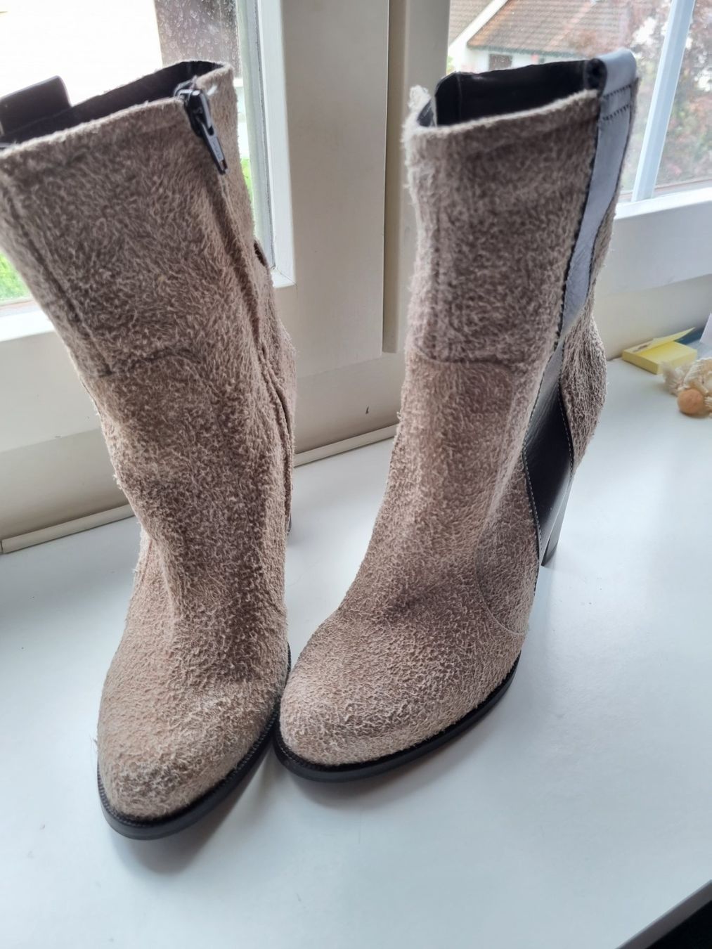 Scarpe da donna: Stiefel , Stiefeletten Gr.39 – Nuovo (secondo la descrizione) da geroldswil venduto da Gumball1