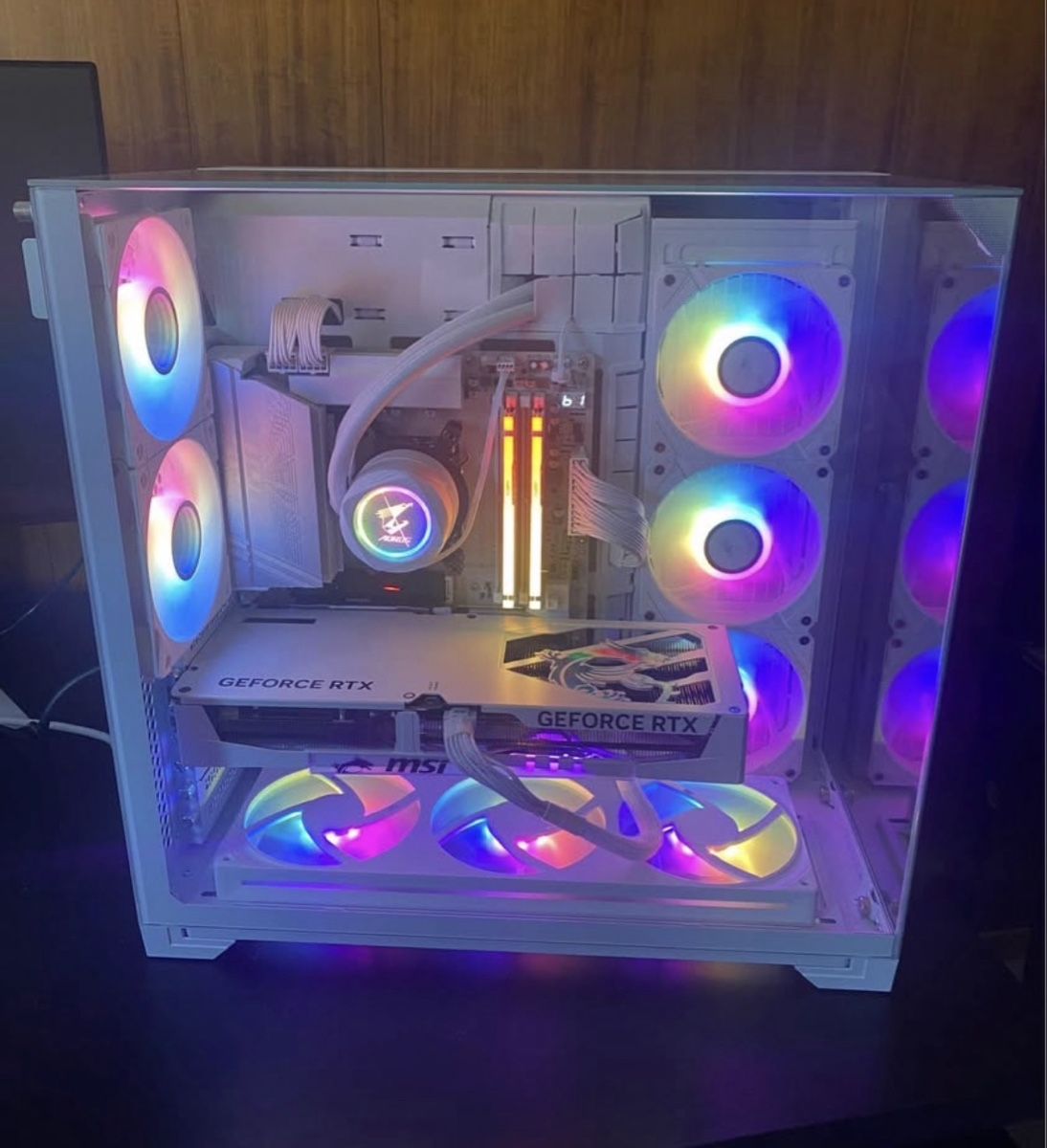 PC: Gaming PC full white 5070 TI – Nuovo (secondo la descrizione) da Wienacht-Tobel venduto da Jrity 3