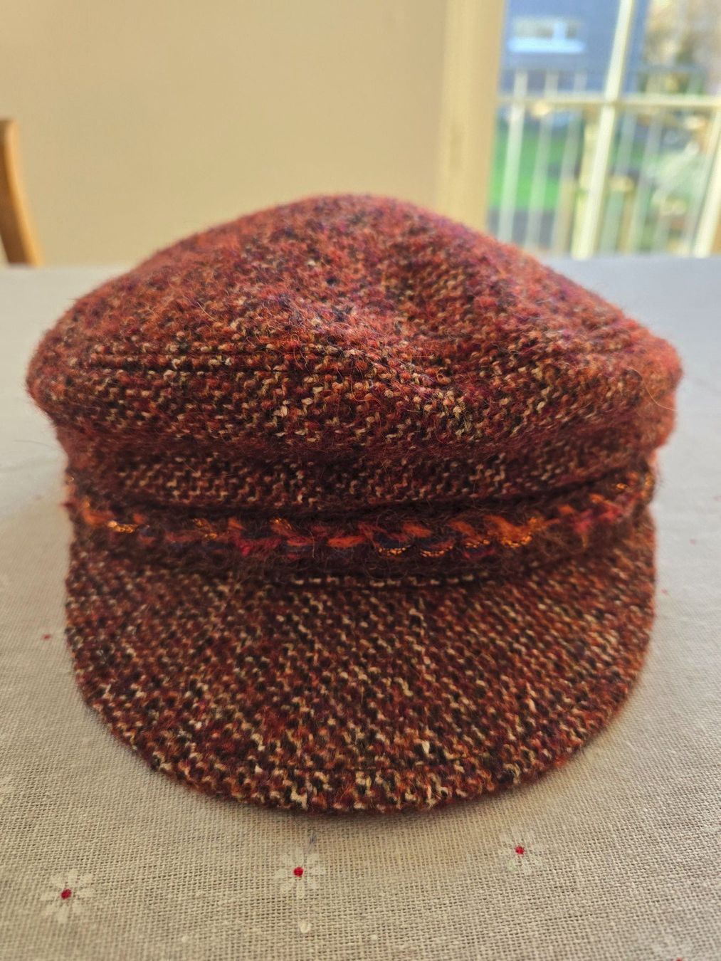 Chanel Copricapi, berretti & cappellini: Chanel Schirmmütze in Tweed – Usato da Bottmingen venduto da sandy_2 1